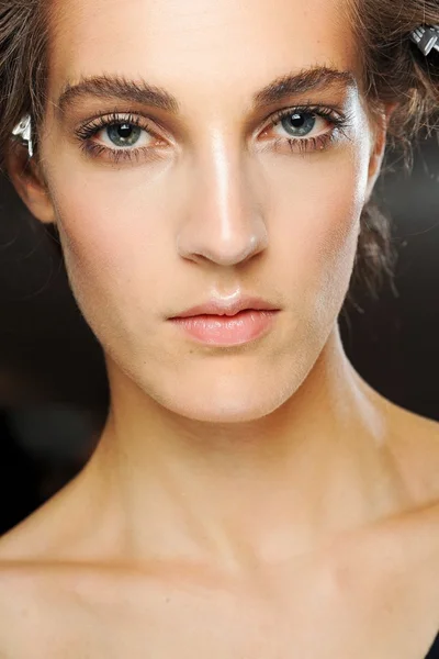 Look 30